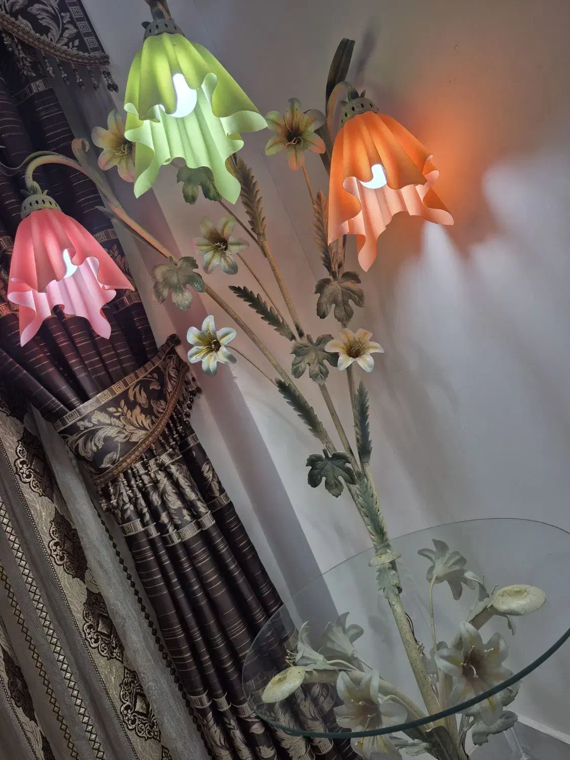 اباژور|چراغ خواب و آباژور|رشت, دروازه لاکان|دیوار