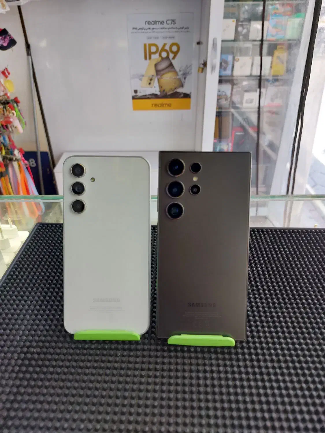 انواع گوشی دست دوم در حد نو با یک هفته تست|موبایل|شیراز, زند|دیوار