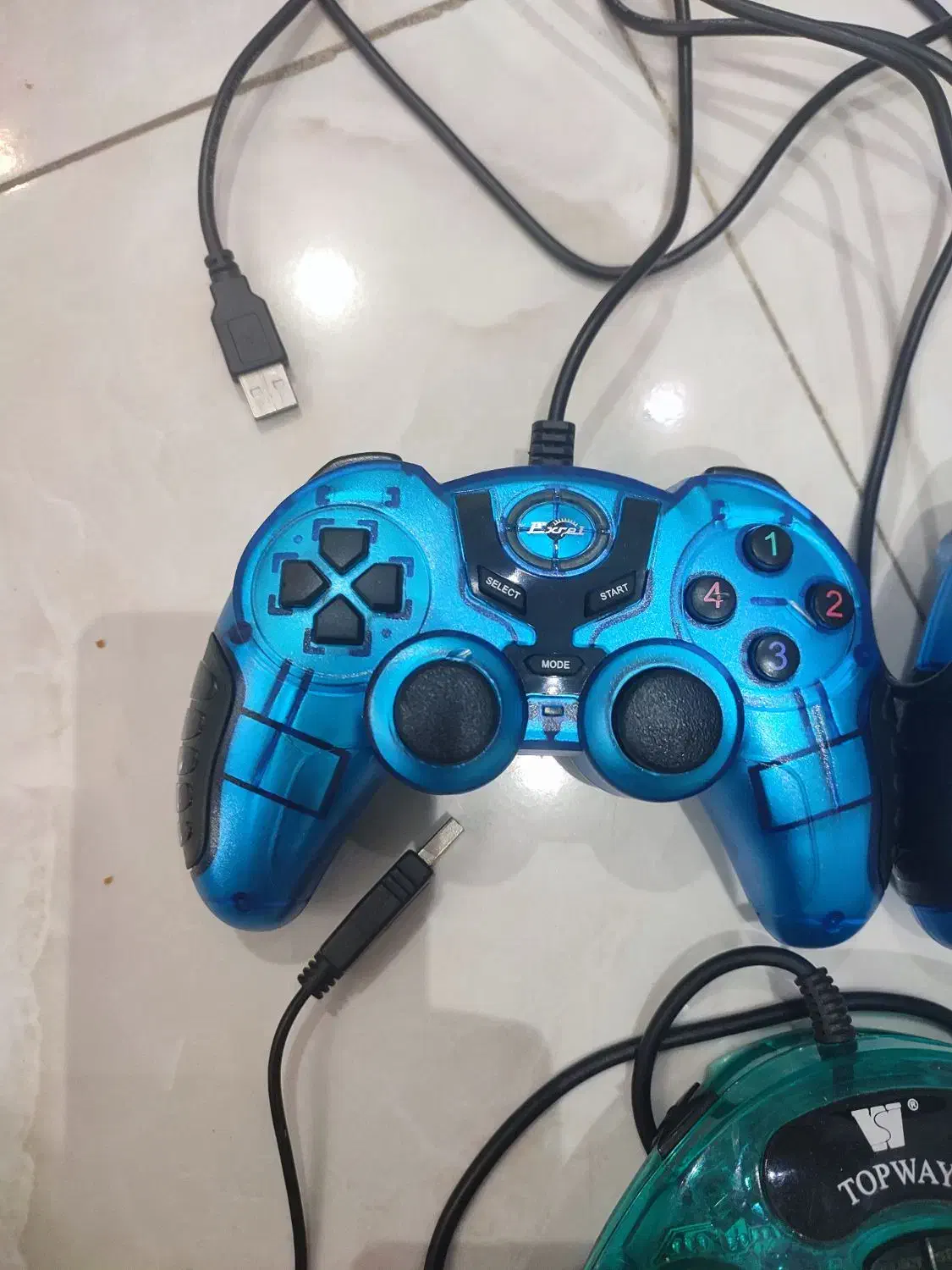 دسته ی گیم پد کامپیوتر|کنسول، بازی ویدئویی و آنلاین|تهران, شهرک فردوس (حسینی)|دیوار