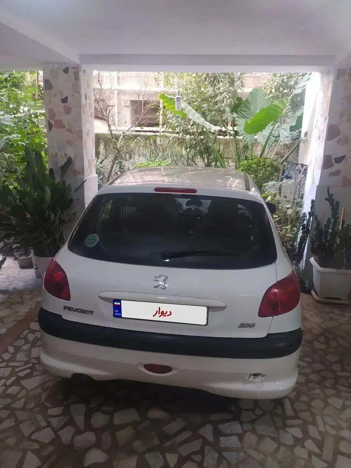 ماشین ۲۰۶ مدل ۹۷ بی رنگ و ضربه|خودرو سواری و وانت|رشت, شهرک پردیسان|دیوار