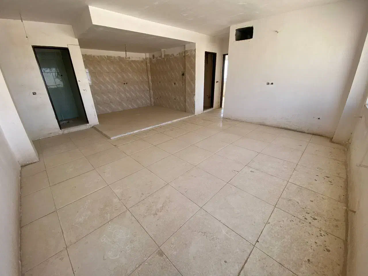 نوساز*کلیدنخورده*نورگیر*دلباز|فروش آپارتمان|هشتگرد, فاز ۷ مهستان|دیوار