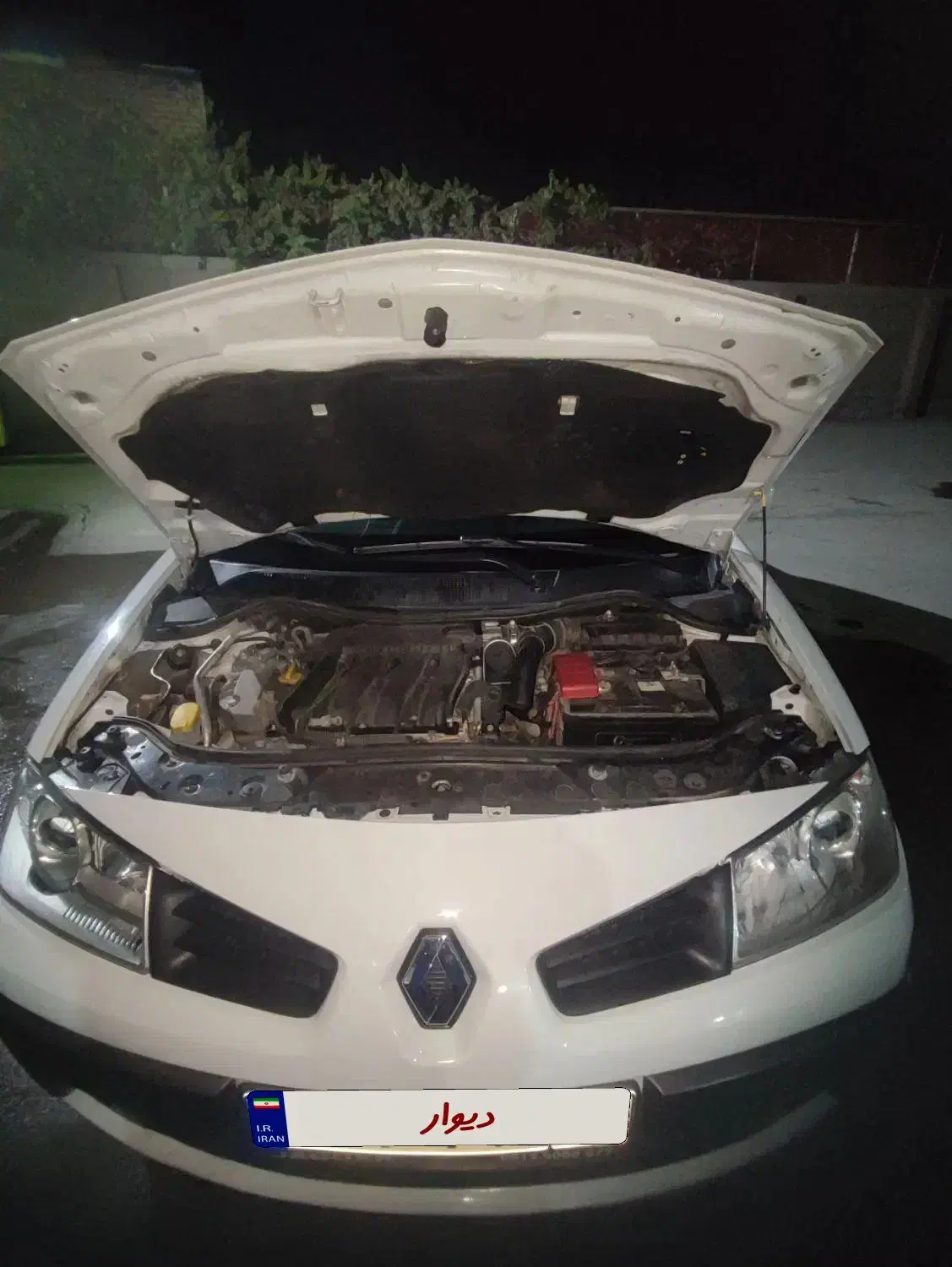 مگان۲۰۰۰اتومات مدل۹۰|خودرو سواری و وانت|تهران, هوانیروز|دیوار