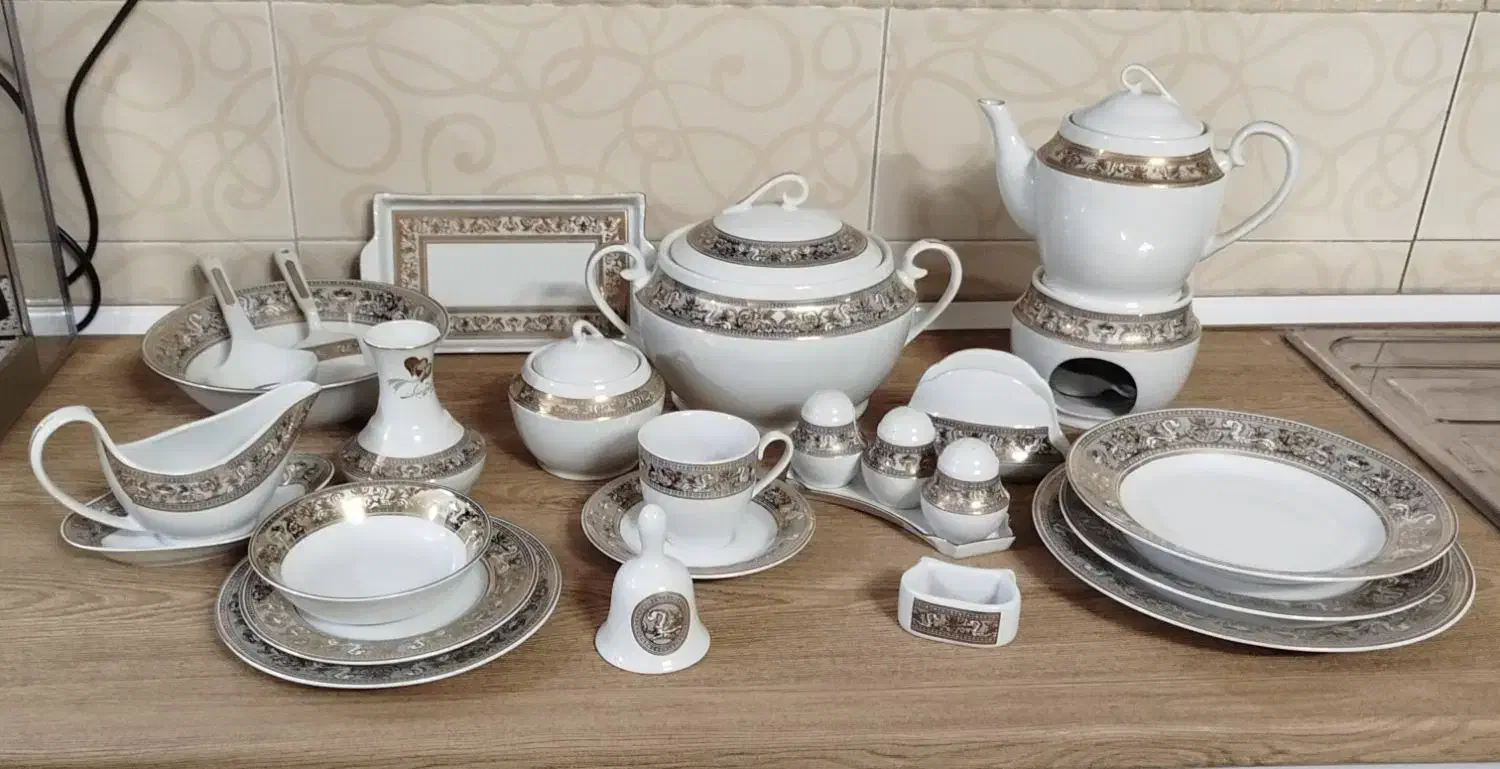 چینی ۱۸نفره|ظروف سرو و پذیرایی|قم, هنرستان|دیوار