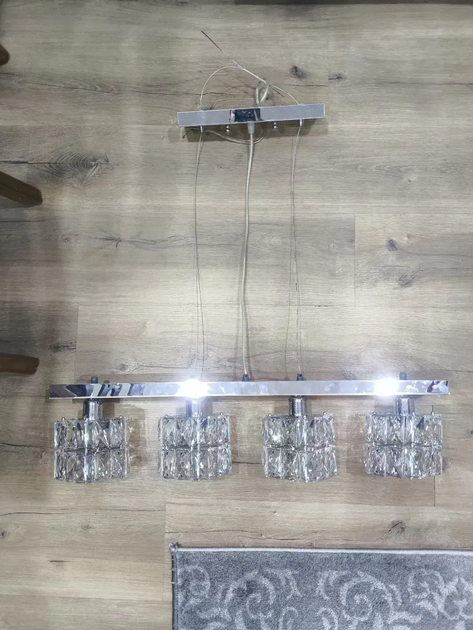 لوستر خطی 4 شعله|لوستر و چراغ آویز|فردیس, فردیس|دیوار