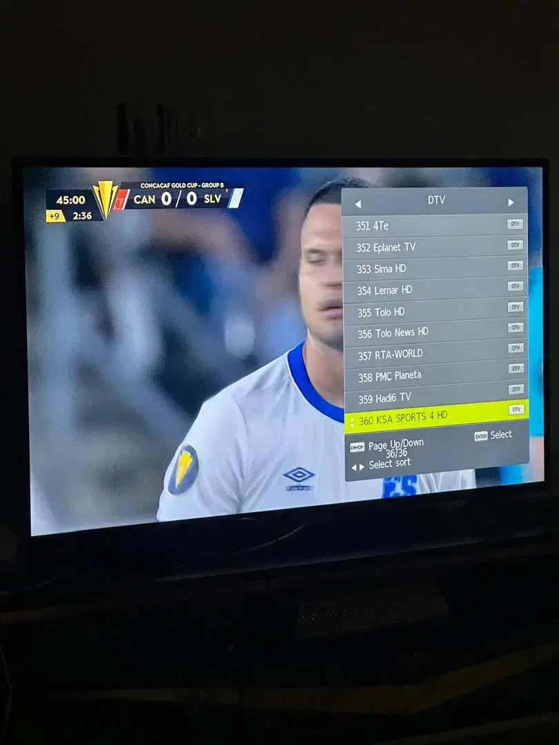تلوزیون 43 اینج با 360 کانال ماهواره ای star x|تلویزیون و پروژکتور|آزادشهر, |دیوار