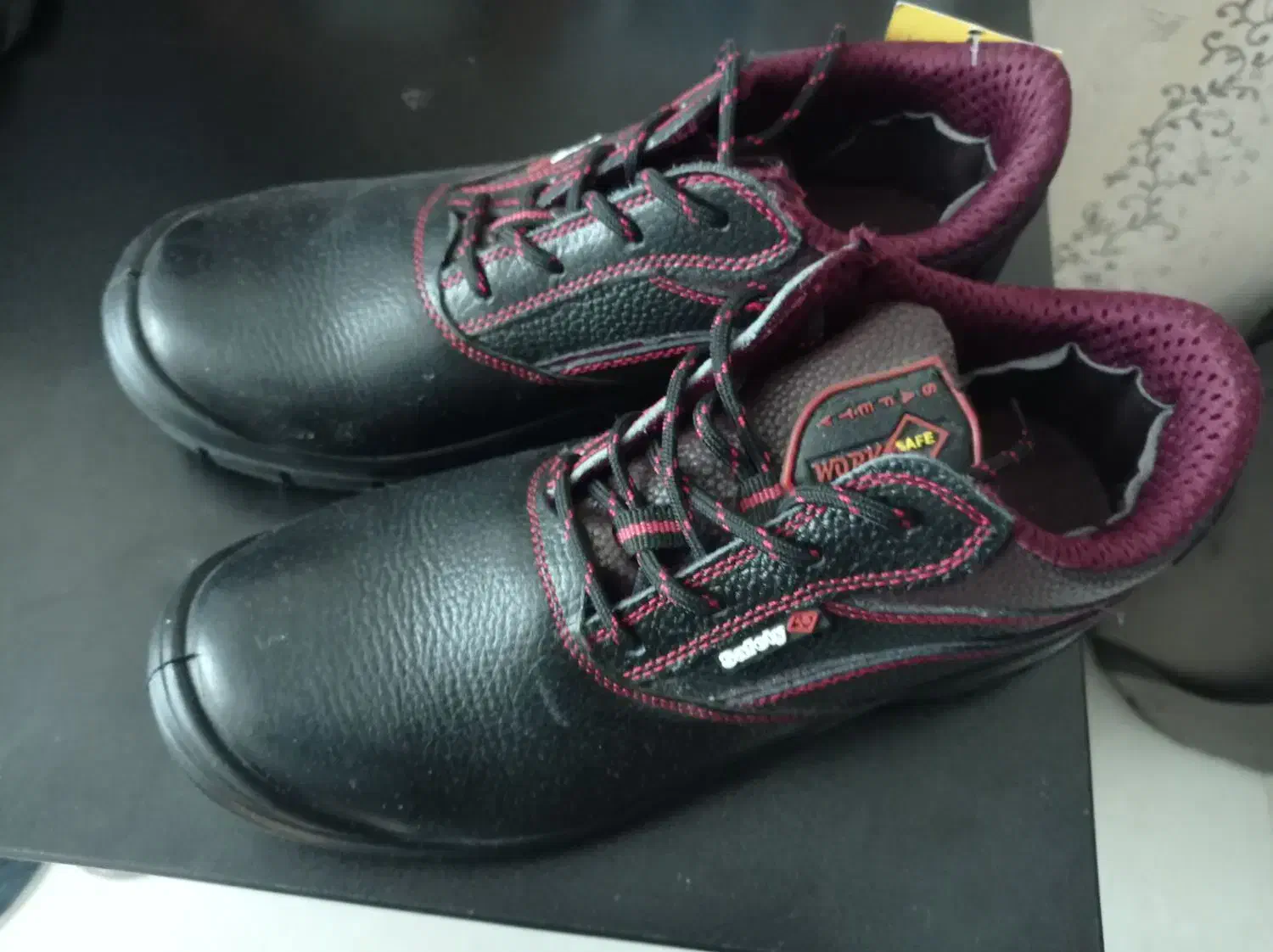 فروش کفش کار پنجه آهنی|کیف، کفش، کمربند|الوند, |دیوار