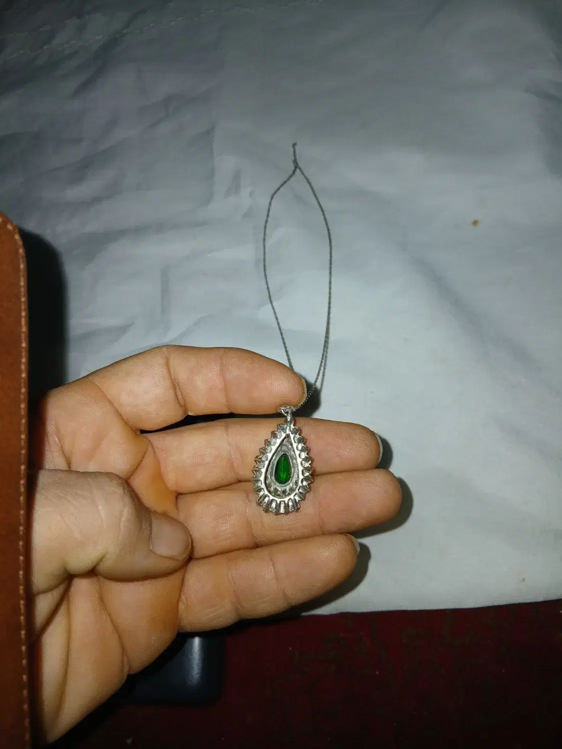 اویز نقره سنگ باستانی|بدلیجات|قزوین, |دیوار