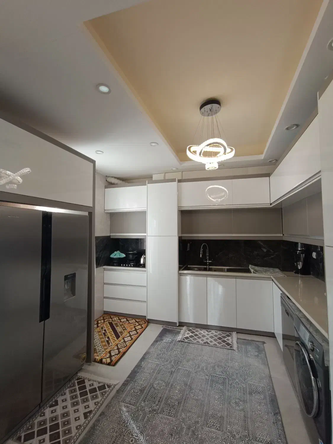 فروش آپارتمان ۱۲۱متر ۳خواب تک واحدی جانبازان کد805|فروش آپارتمان|قزوین, |دیوار