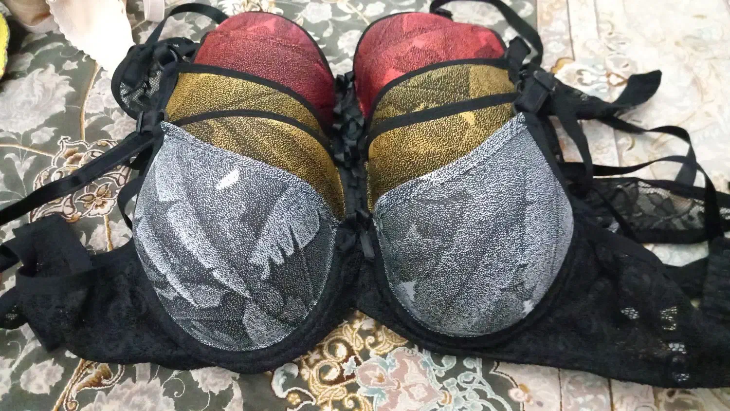 تعدادی سوتین نو فروش،به علت تغیر شغل|لباس|هشتگرد, ینگی امام|دیوار