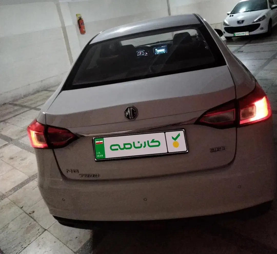 ام جی ۳۶۰ دنده ای مدل (۲۰۱۹) ۱۳۹۸ در کارنامه|خودرو سواری و وانت|تهران, ایوانک|دیوار