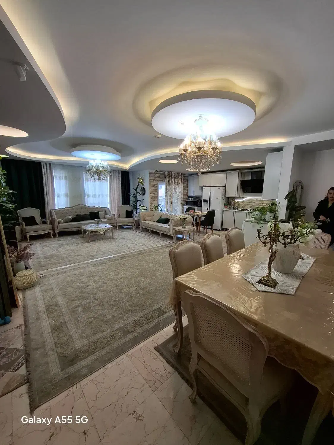 ۱۳۵ متر ۳ خوابه فول امکانات طبقه ۵ جنت اباد