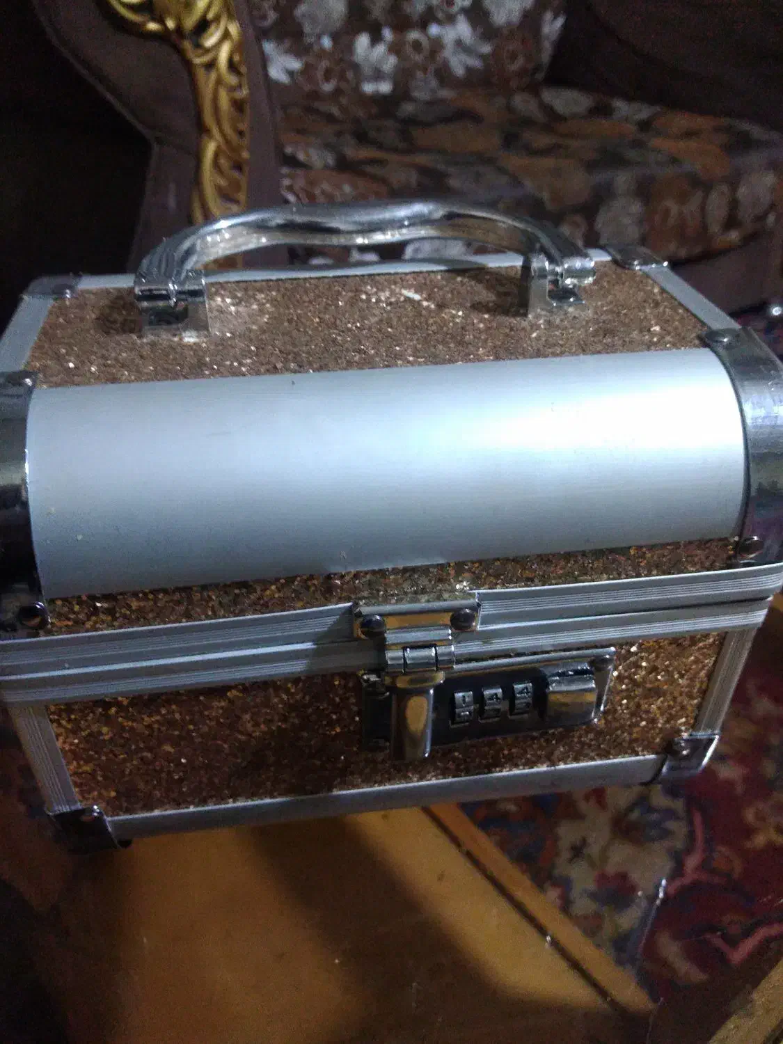 چمدان ارایشی|کیف، کفش، کمربند|شیراز, دشت چنار|دیوار