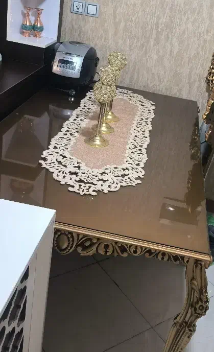 مبل ۹نفره همراه با میزناهار خوری شش نفره|مبلمان خانگی و میز عسلی|اراک, |دیوار