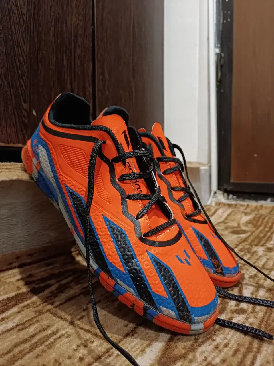 کفش سالنی|تجهیزات ورزشی|شاهرود, |دیوار