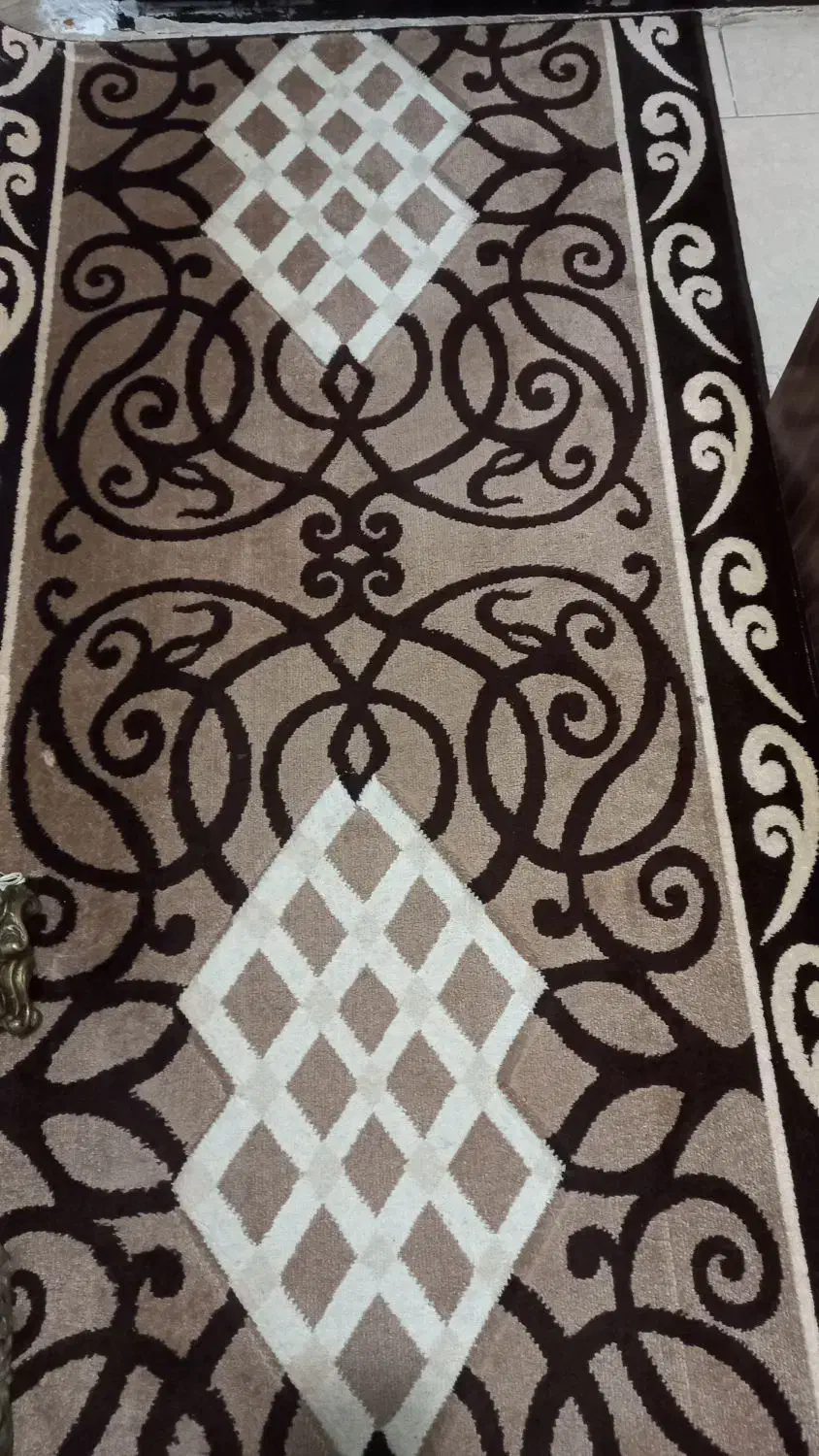 قالیچه به طول ۲متر ۶۵ وعرض ۱۰۰ سالم و تمیز|فرش|رشت, پل تالشان|دیوار