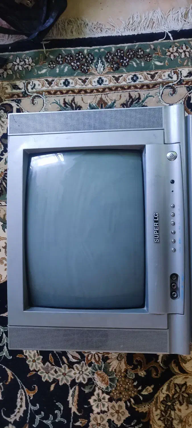 تلویزیون ۱۴اینچ سالم پلمپ|تلویزیون و پروژکتور|تنکابن, |دیوار