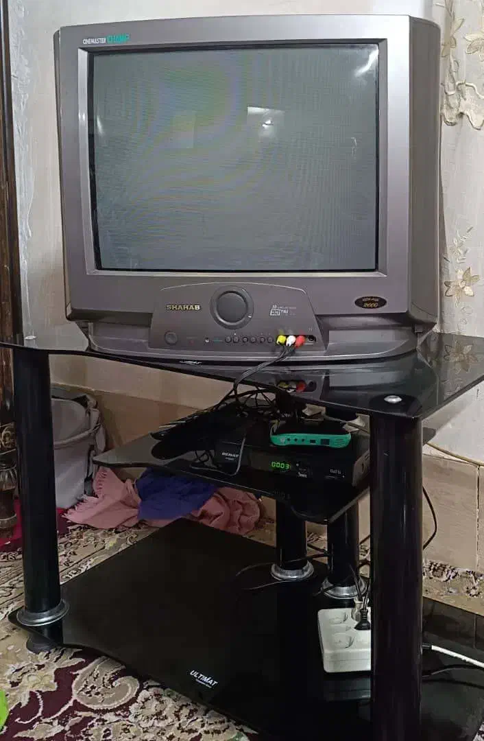 تلویزیون دیجیتال و میز|تلویزیون و پروژکتور|قنوات, |دیوار