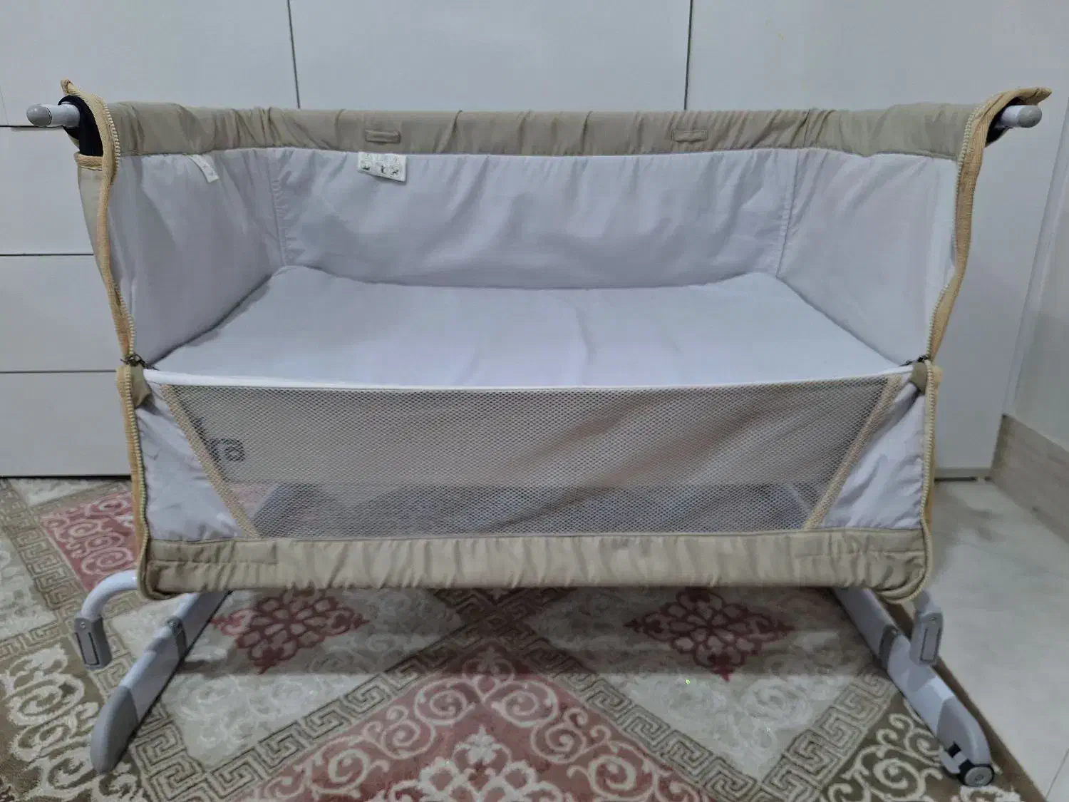 تخت کنار مادر دلیجان(مدل ویرا)|تخت و صندلی بچه|نیشابور, مدرس|دیوار