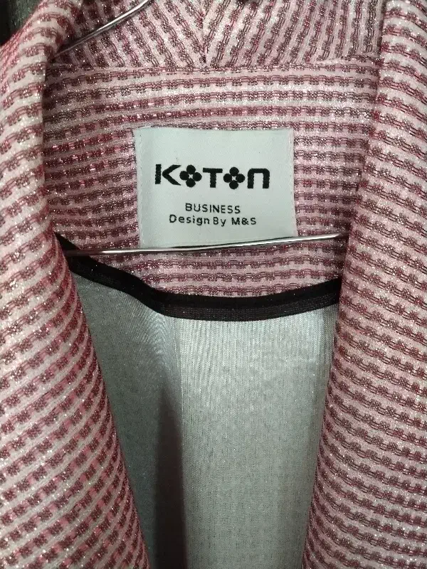 کت مجلسی|لباس|اندیشه, اندیشه فاز ۱|دیوار