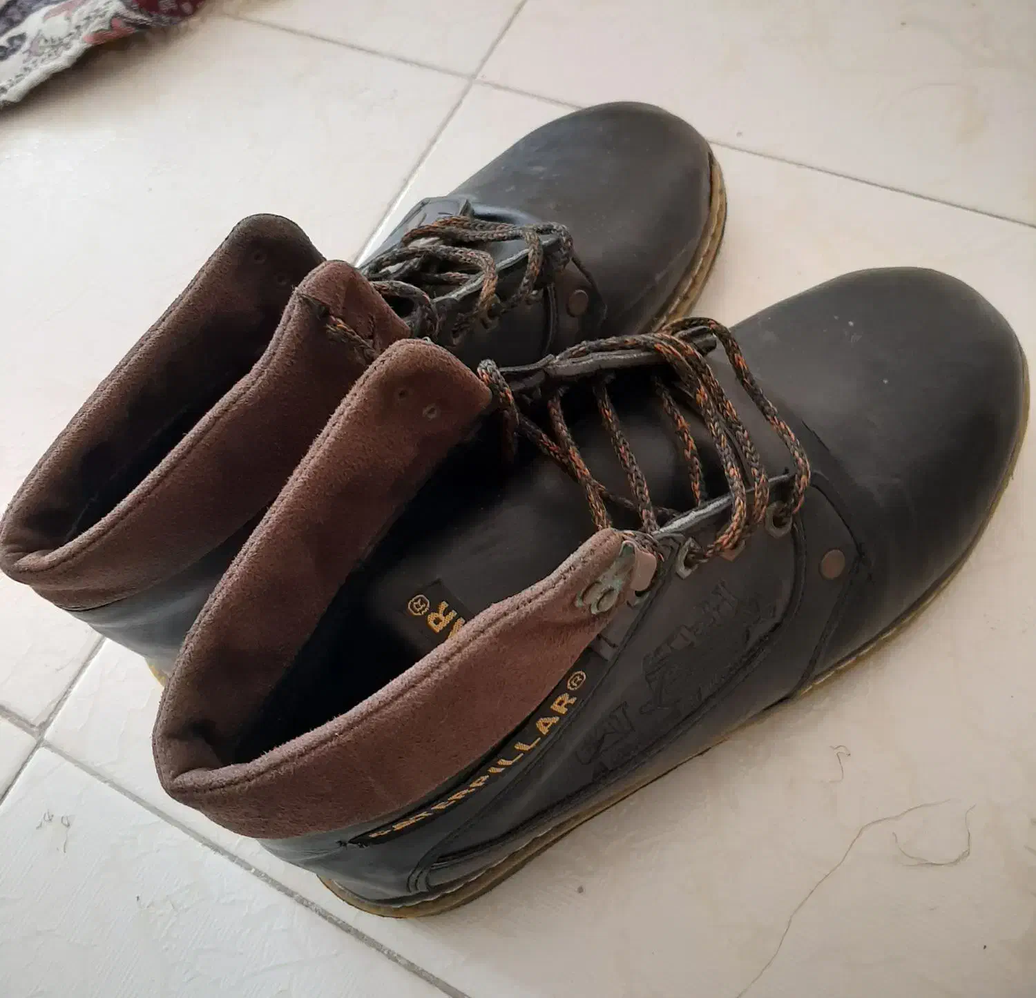 کفش کاترپیلار|کیف، کفش، کمربند|قزوین, |دیوار