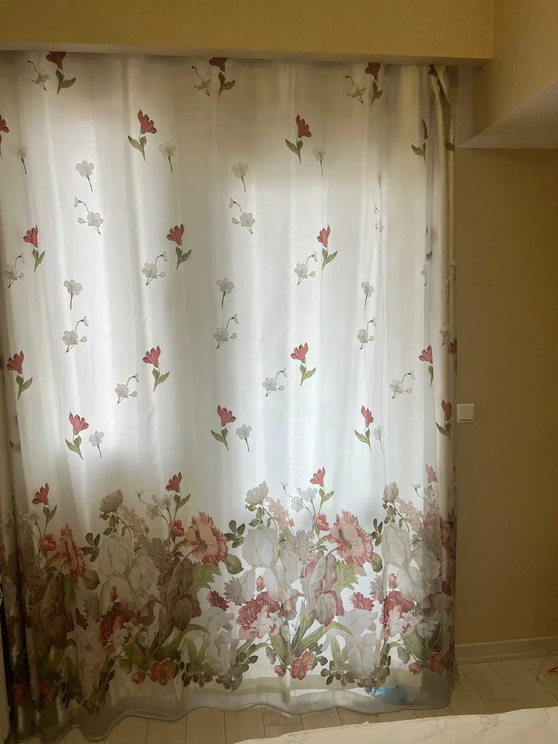 پرده پانج|پرده، رانر، رومیزی|تهران, باغ فیض|دیوار