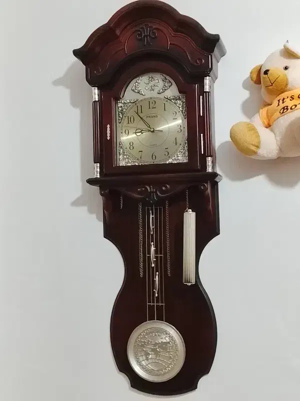 ساعت دیواری اصل قدیمی|ساعت دیواری و تزئینی|رشت, منظریه|دیوار