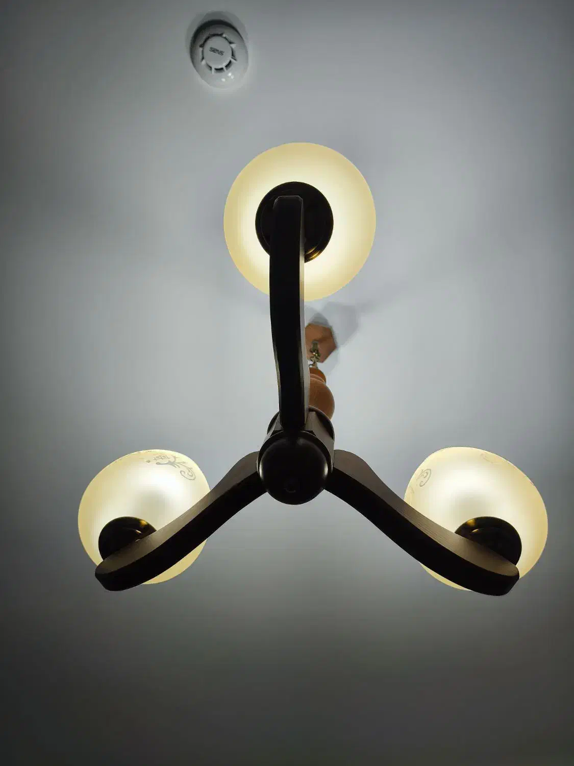 لوستر چوبی|لوستر و چراغ آویز|کرج, فاز ۳ گوهردشت|دیوار