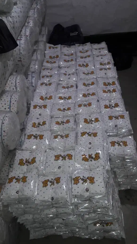 عمده تیراژ- سرویس کامل ۵تیکه سه شماره‌ بچه|کفش و لباس بچه|بانه, |دیوار