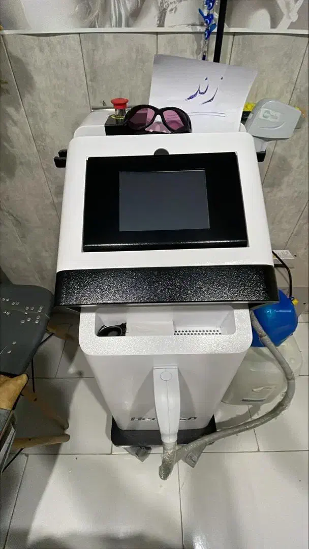 لیزر حرفه ای بدن هرمیون مناسب کلینیک و زیبای|آرایشگاه و سالن‌های زیبایی|ساری, |دیوار