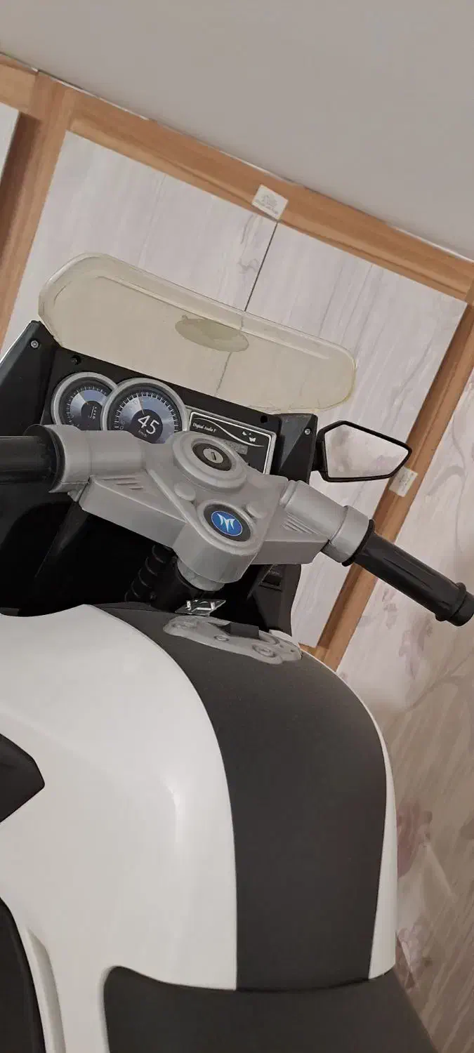 موتور شارژی درحد نو|اسباب‌بازی بچه|مشهد, سرافرازان|دیوار