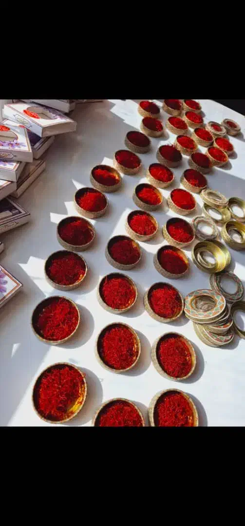زعفران سوپرنگین و نگین سنتی خشک اصل قائنات|خوردنی و آشامیدنی|شیراز, قدوسی غربی|دیوار