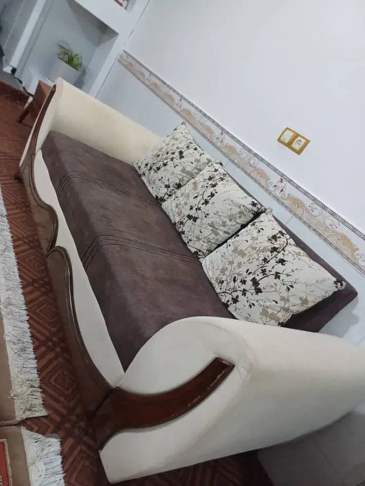 مبل هفت نفره همراه با گل میز|مبلمان خانگی و میز عسلی|فیروزآباد (فارس), |دیوار