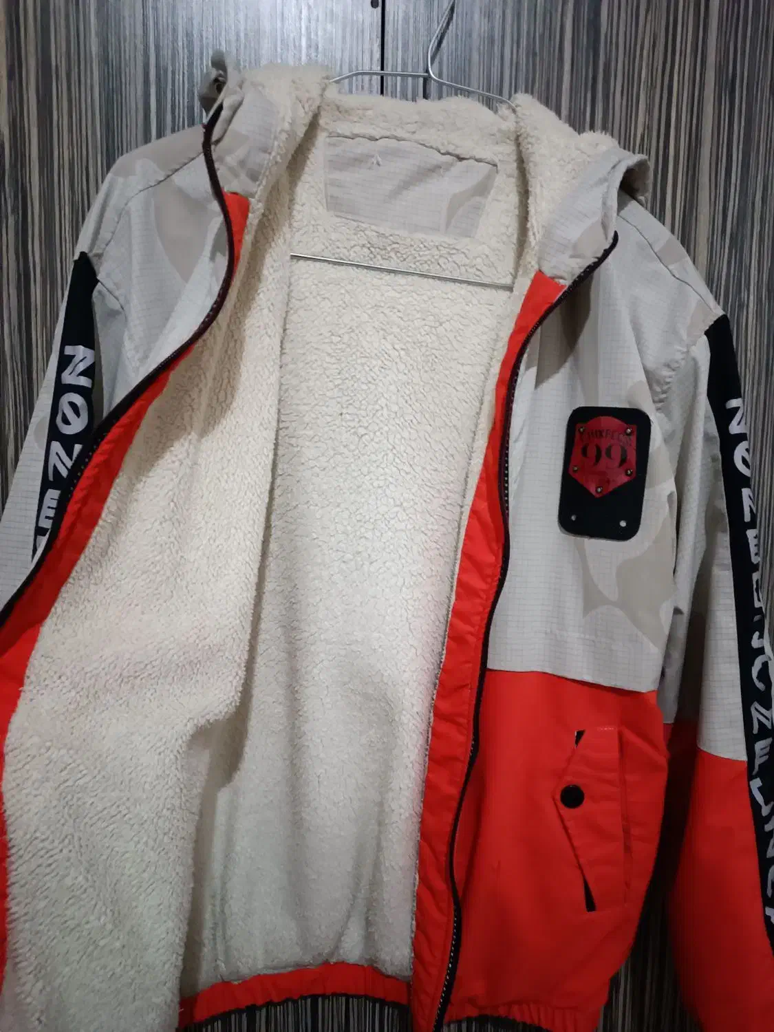 سویشرت پسرانه ۱۰و۱۱سال|کفش و لباس بچه|میاندوآب, |دیوار