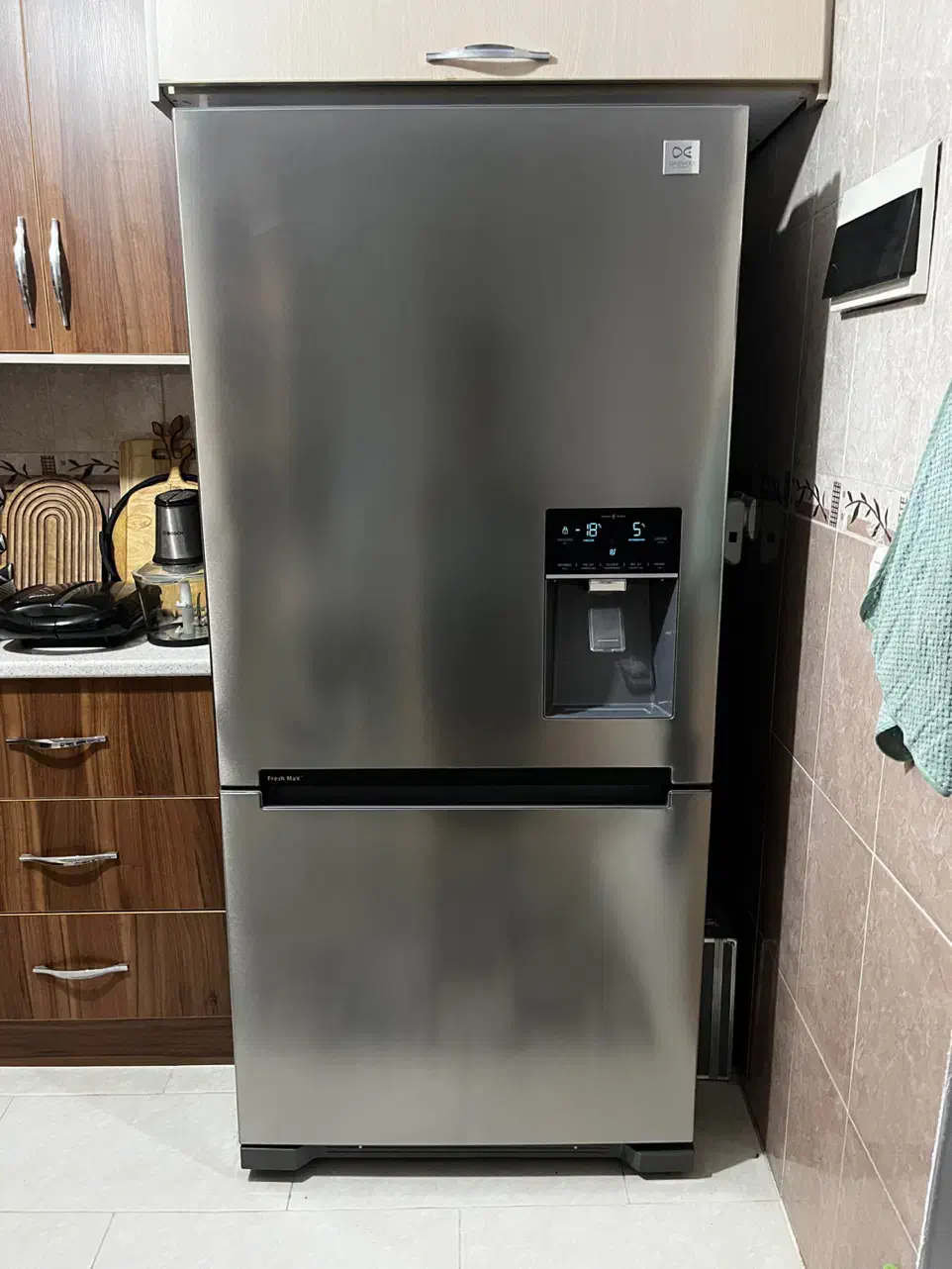 یخچال فریزر ۲۸ فوت دوو نوی نو هست|یخچال و فریزر|ساری, |دیوار