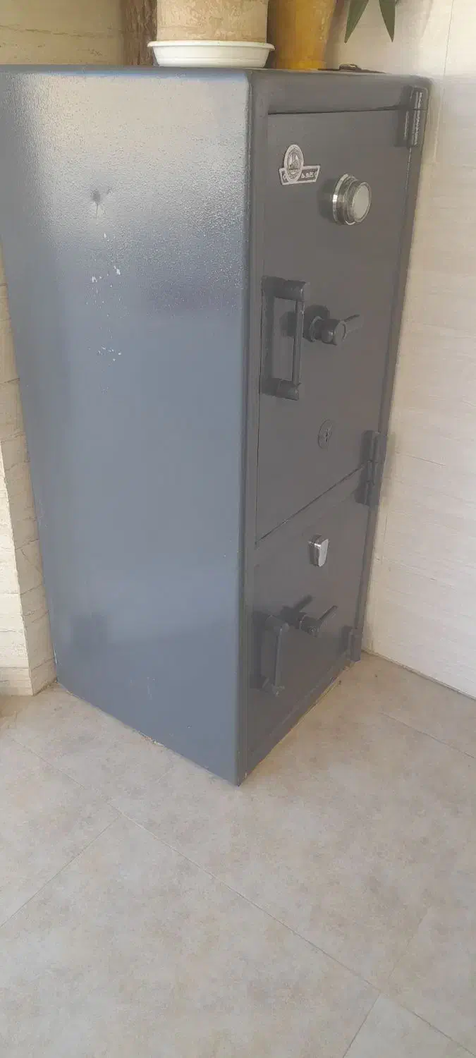 گاو صندوق کاوه رمز دار|ابزارآلات|شهرکرد, |دیوار