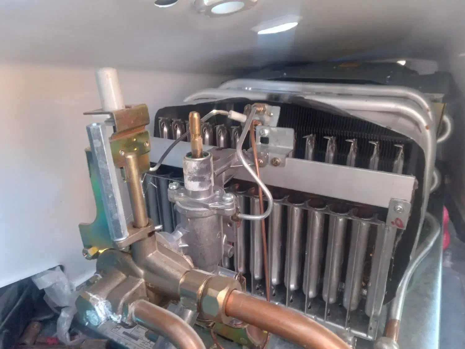 ابگرمکن لورچ دیواری|آبگرمکن، پکیج، شوفاژ|بیرجند, |دیوار