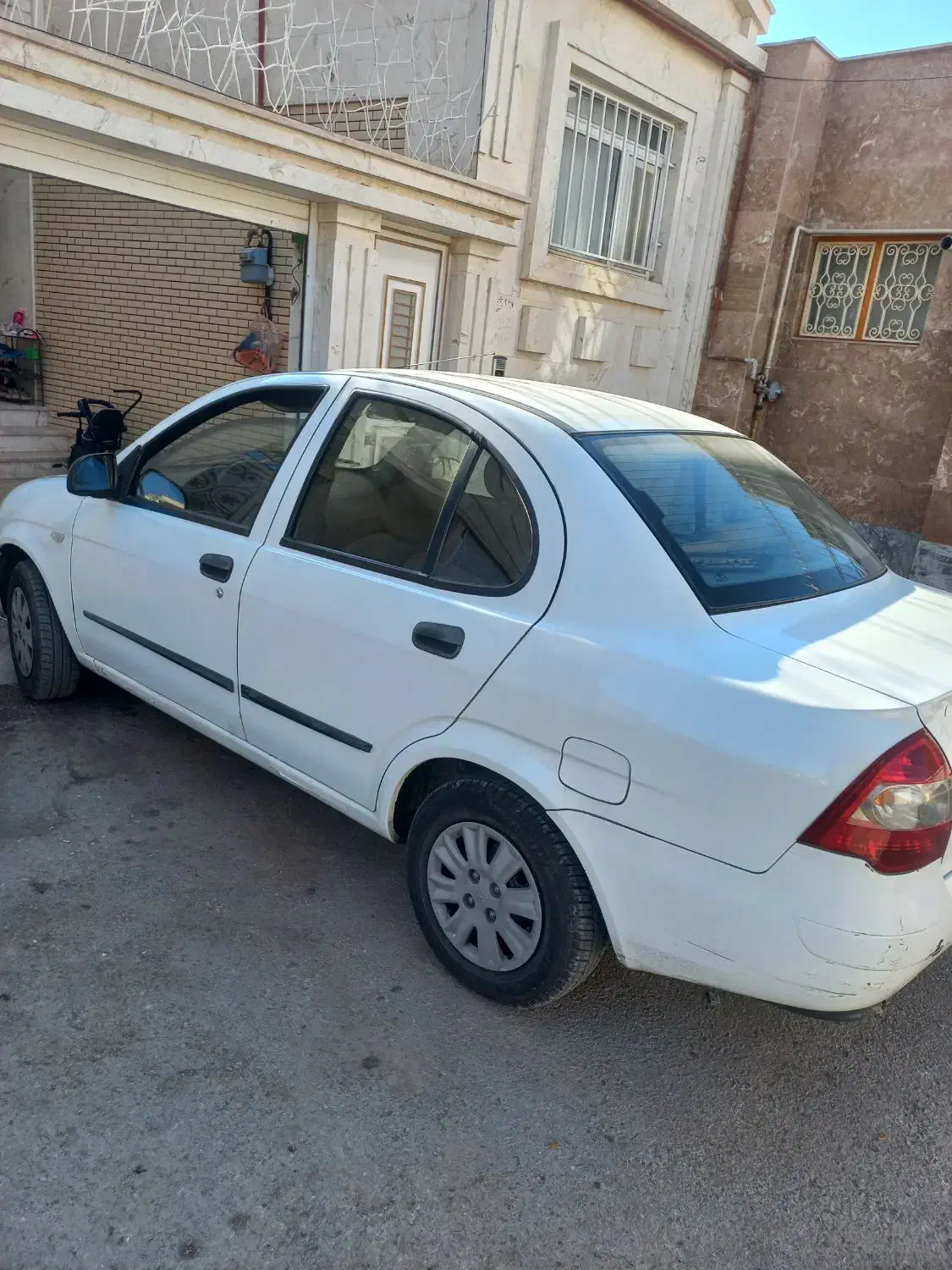 تیبا۱ مدل۹۸ کم کار|خودرو سواری و وانت|اسفراین, |دیوار