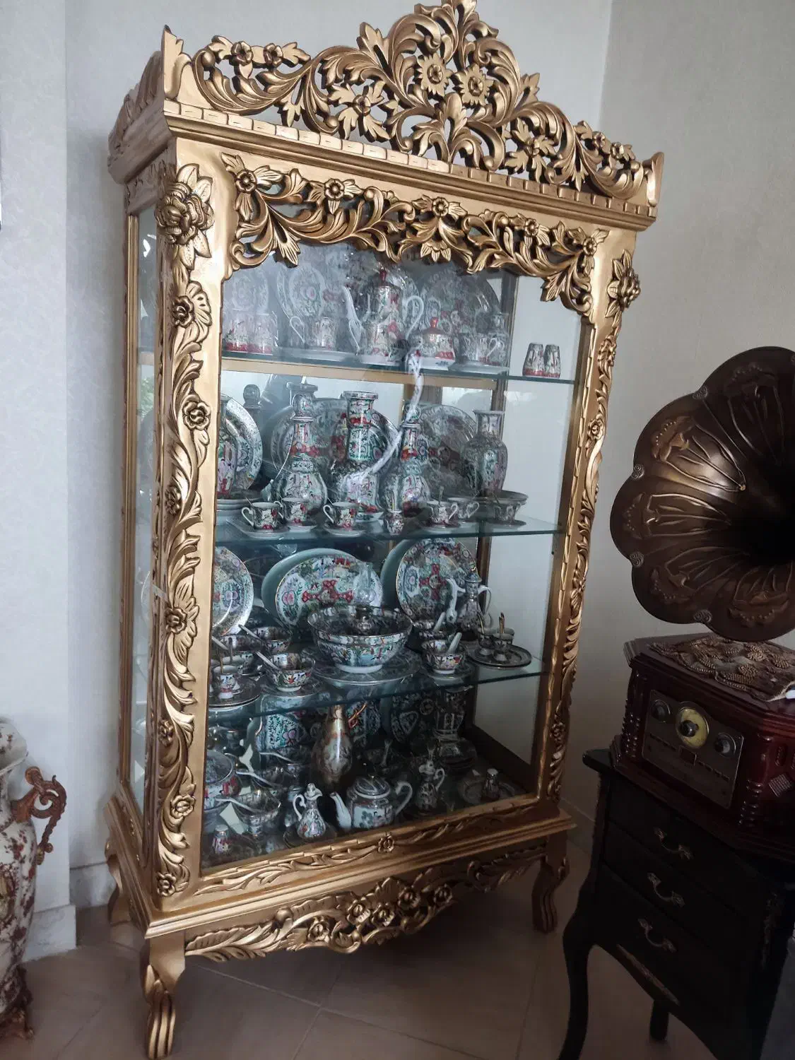 ویترین منبت کار دست|بوفه، ویترین، کنسول|اصفهان, محله اسلامی|دیوار