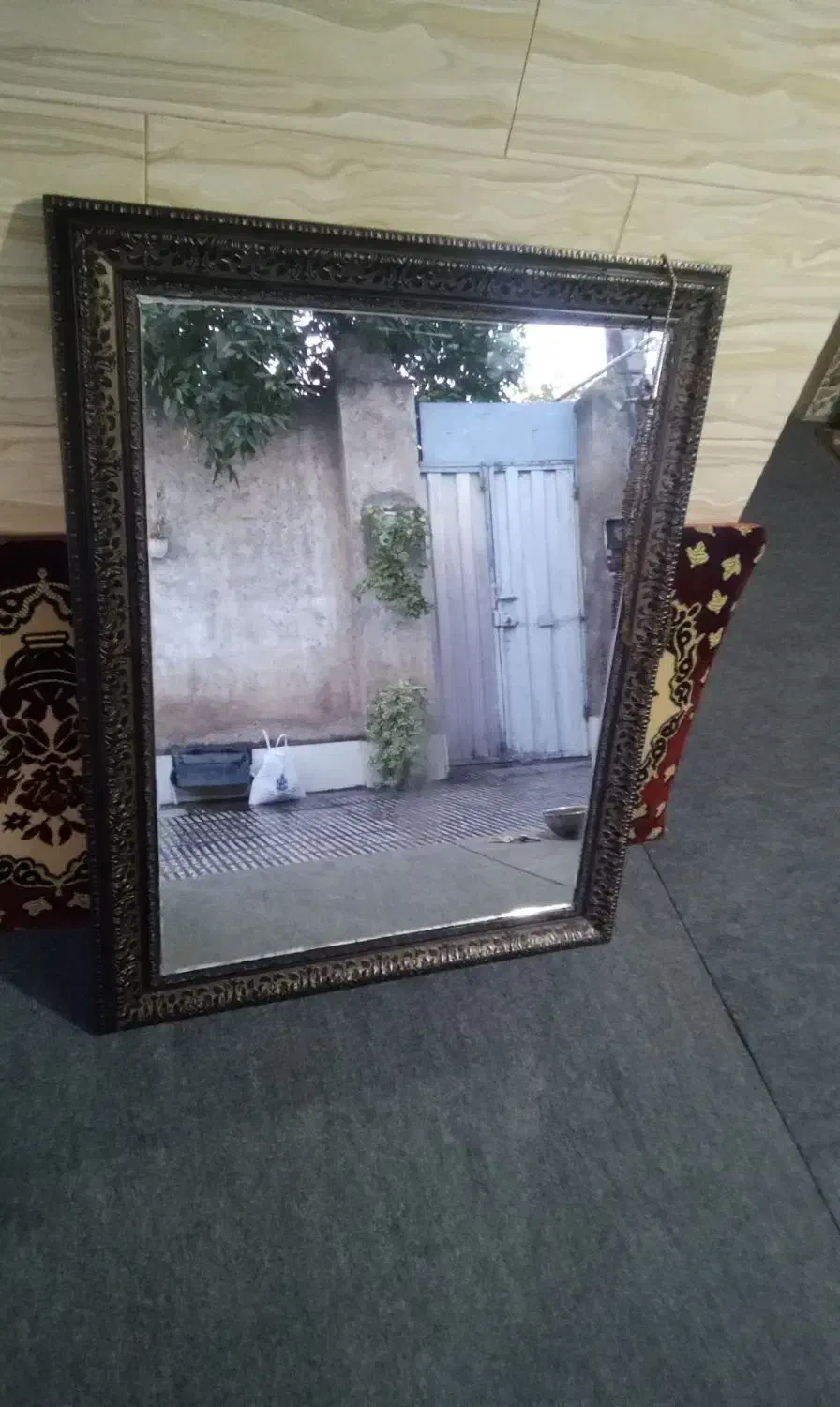 آینه|آینه|گرگان, |دیوار