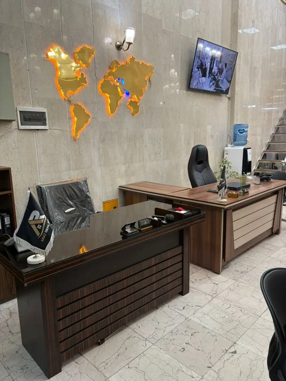 استخدام مشاور املاک مبتدی و حرفه ای/خانم و آقا|استخدام بازاریابی و فروش|فردیس, فردیس|دیوار