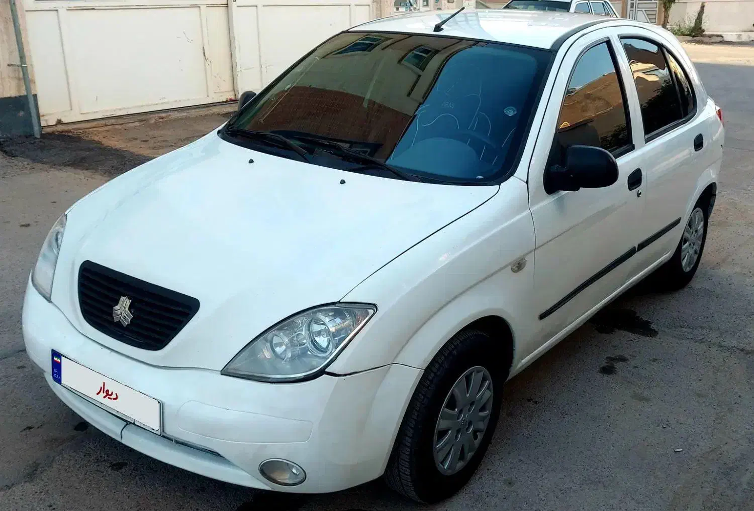 تیبا ۲ تیبا هاچبک مدل۱۳۹۶ سفید|خودرو سواری و وانت|شیراز, شهرک گلستان شمالی|دیوار