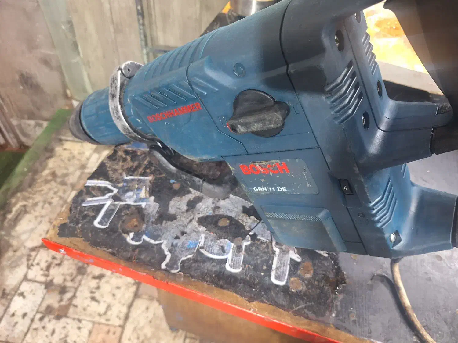 دریل بتن کن ۱۱ کیلویی دوکاره بوش آلمان  اصل|ماشین‌آلات صنعتی|اصفهان, الهیه|دیوار