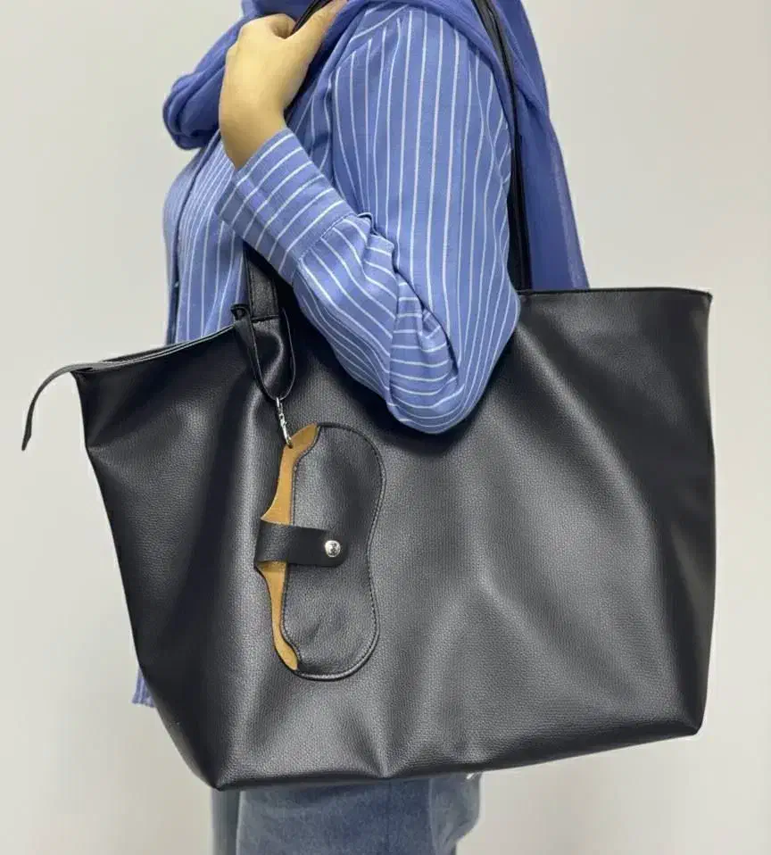 کیف شرانگ خارجی|کیف، کفش، کمربند|رشت, منظریه|دیوار