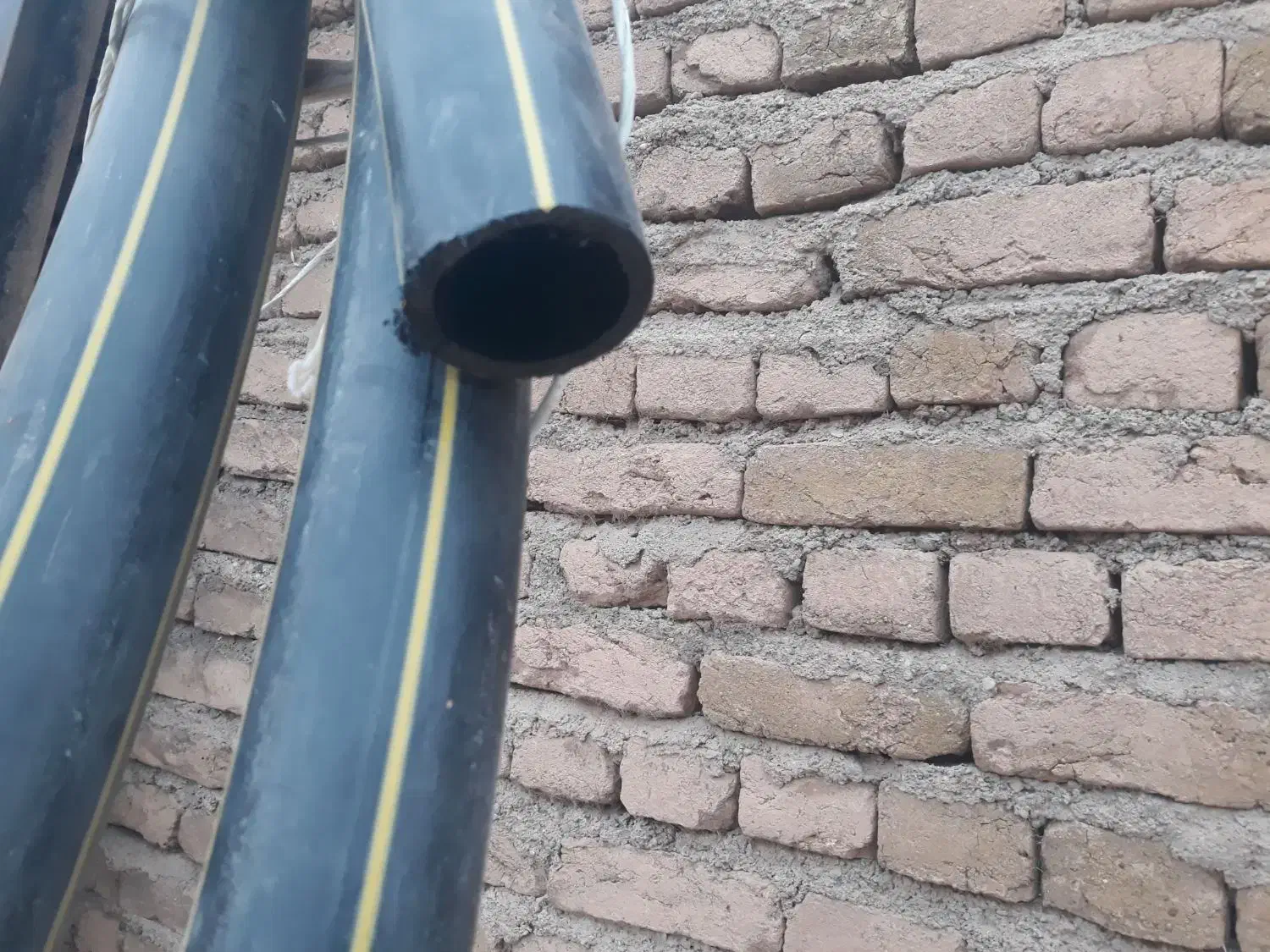 پولیتن ۳اینچ ب متراژ ۱۶متر خط زرد|مصالح و تجهیزات ساختمان|هریس, |دیوار