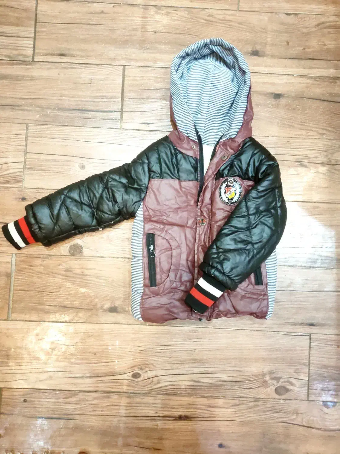 کاپشن پسرانه خیلی نو دوکاره|کفش و لباس بچه|تربتحیدریه, آسایش|دیوار