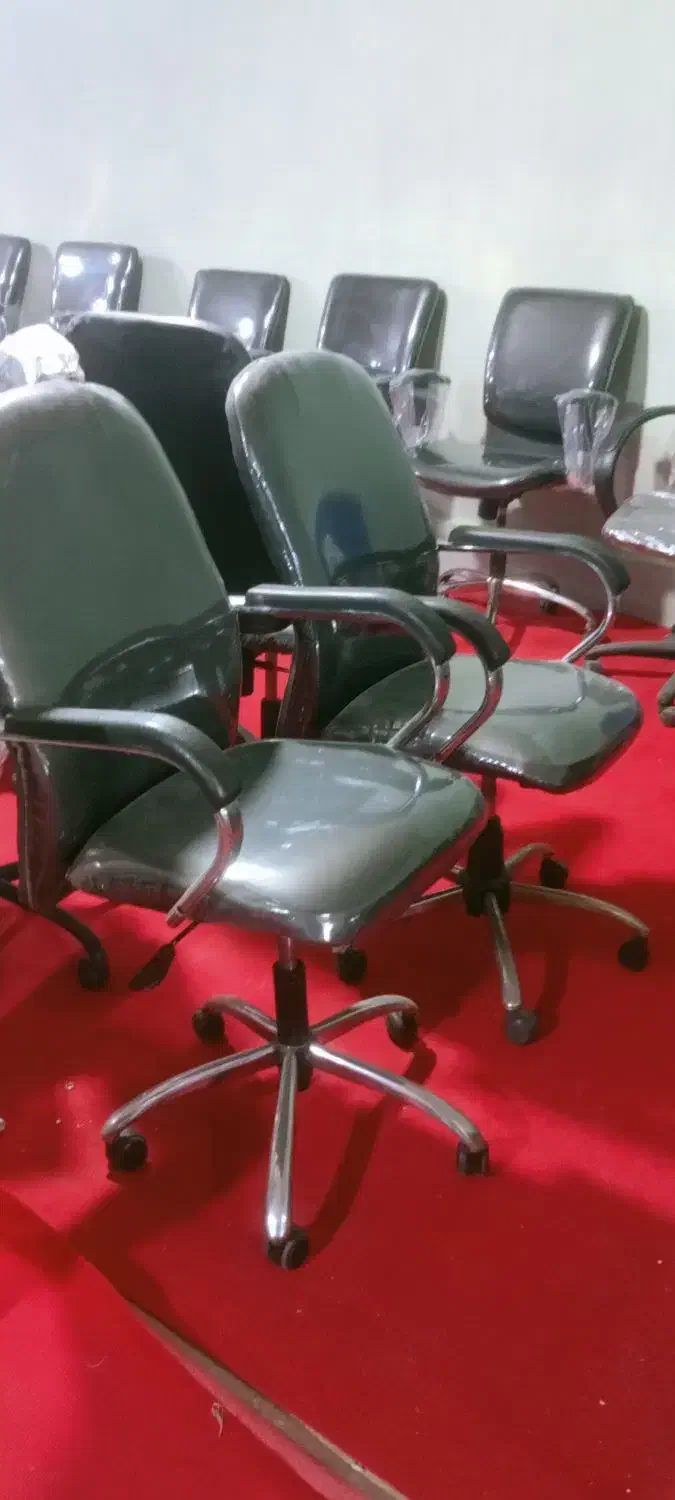 صندلی کارمندی « لیو »|مبلمان اداری|مشهد, هنرور|دیوار