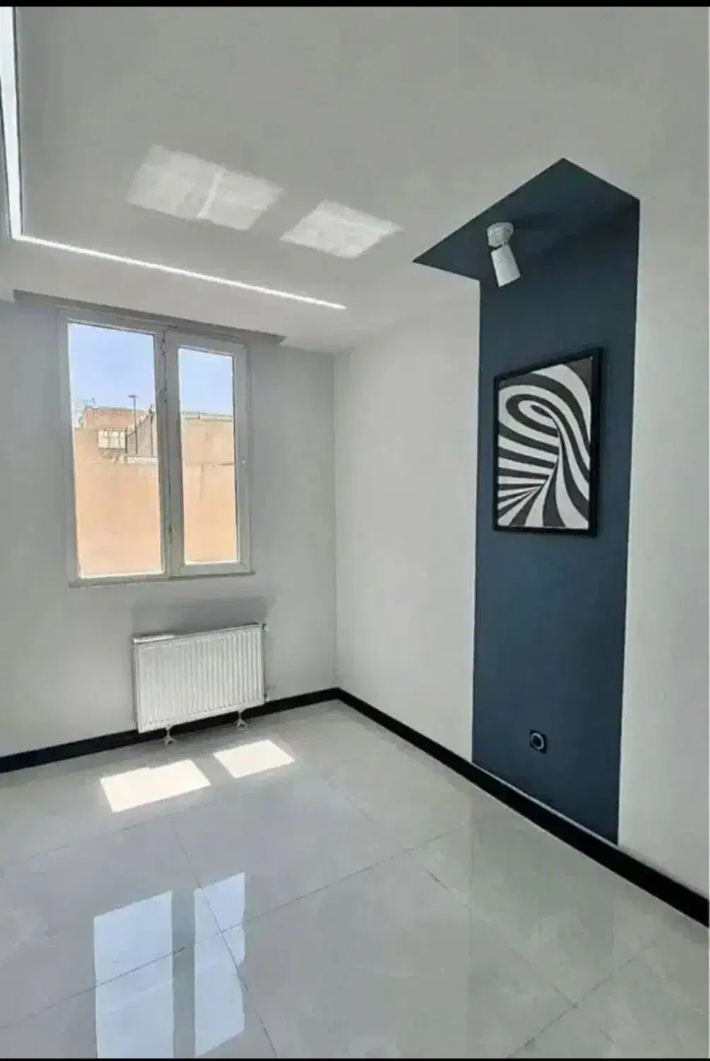 70متر/چهارباغ غربی/سالن پرده خور/فول بازسازی