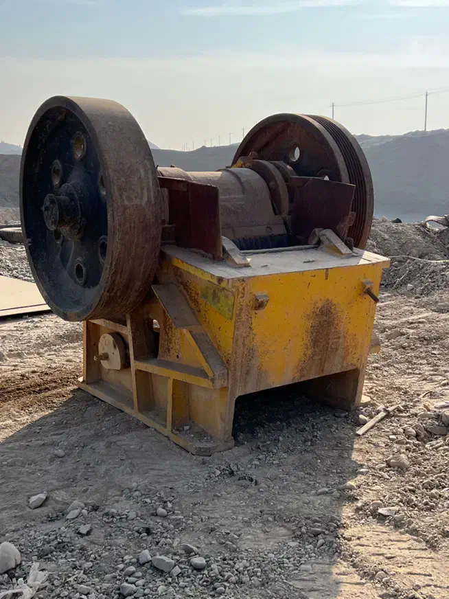 دستگاه سنگ شکن فک ۴۰*۹۰ جهت معاوضه با اواواش|ماشین‌آلات صنعتی|پاکدشت, پاکدشت (مامازند)|دیوار