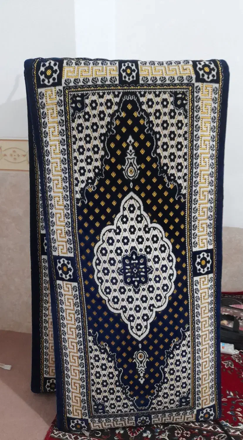 پشتی|پشتی|کبودرآهنگ, |دیوار