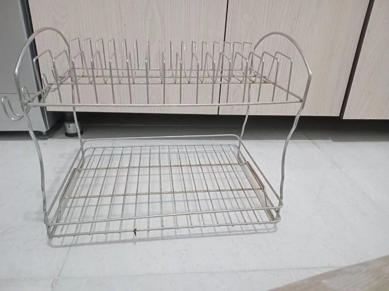 آبچکان|آب‌چکان و نظم‌دهنده ظروف|سیرجان, |دیوار